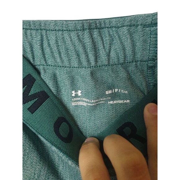 Under Armour Womens Shorts S Play Up 3.0 HeatGear Green Loose Fit Gym Running - Picture 5 of 6